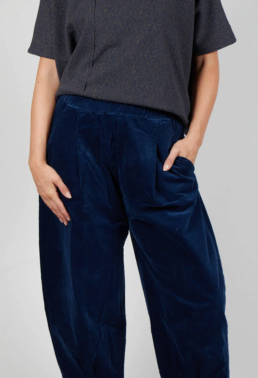 Bianco L Trousers in Blu