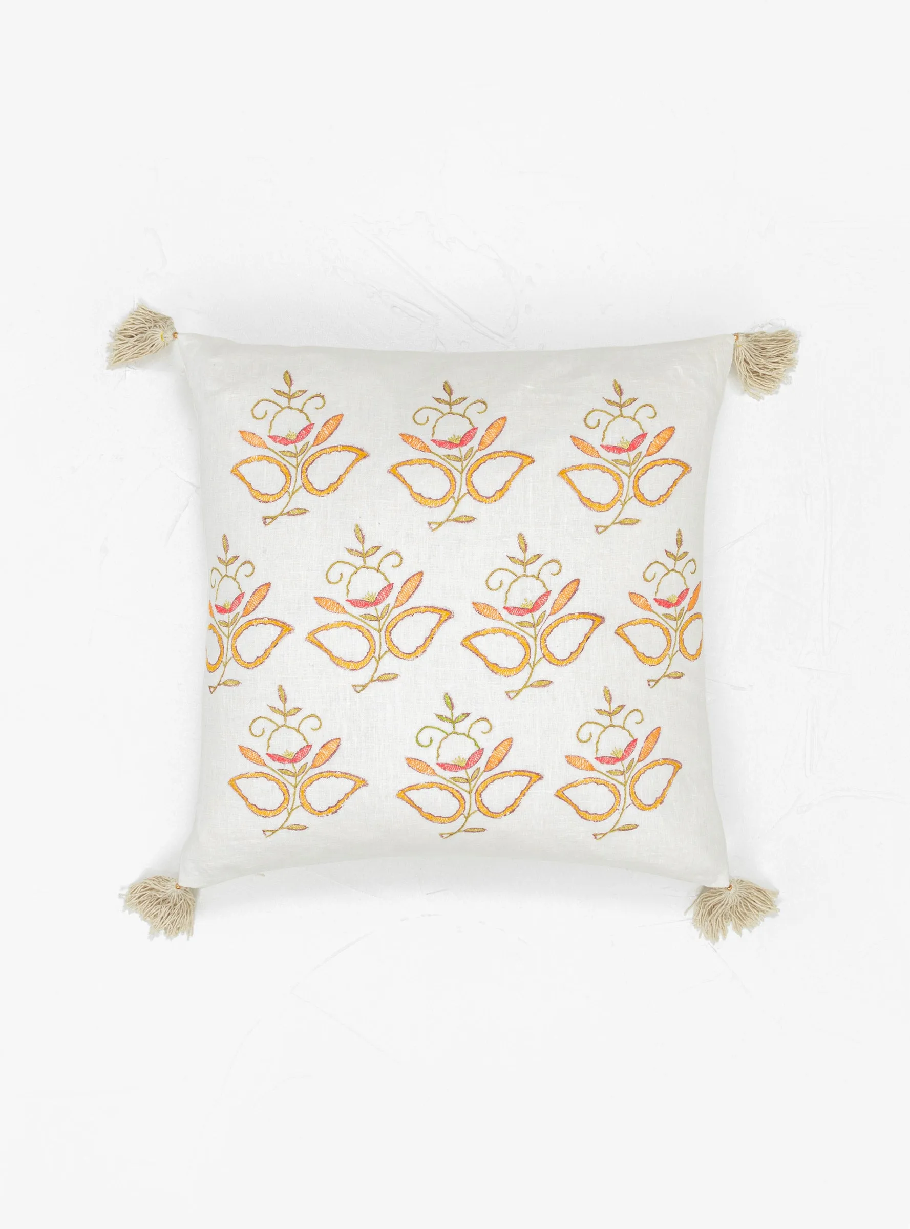 Courtyard Cushion Off White