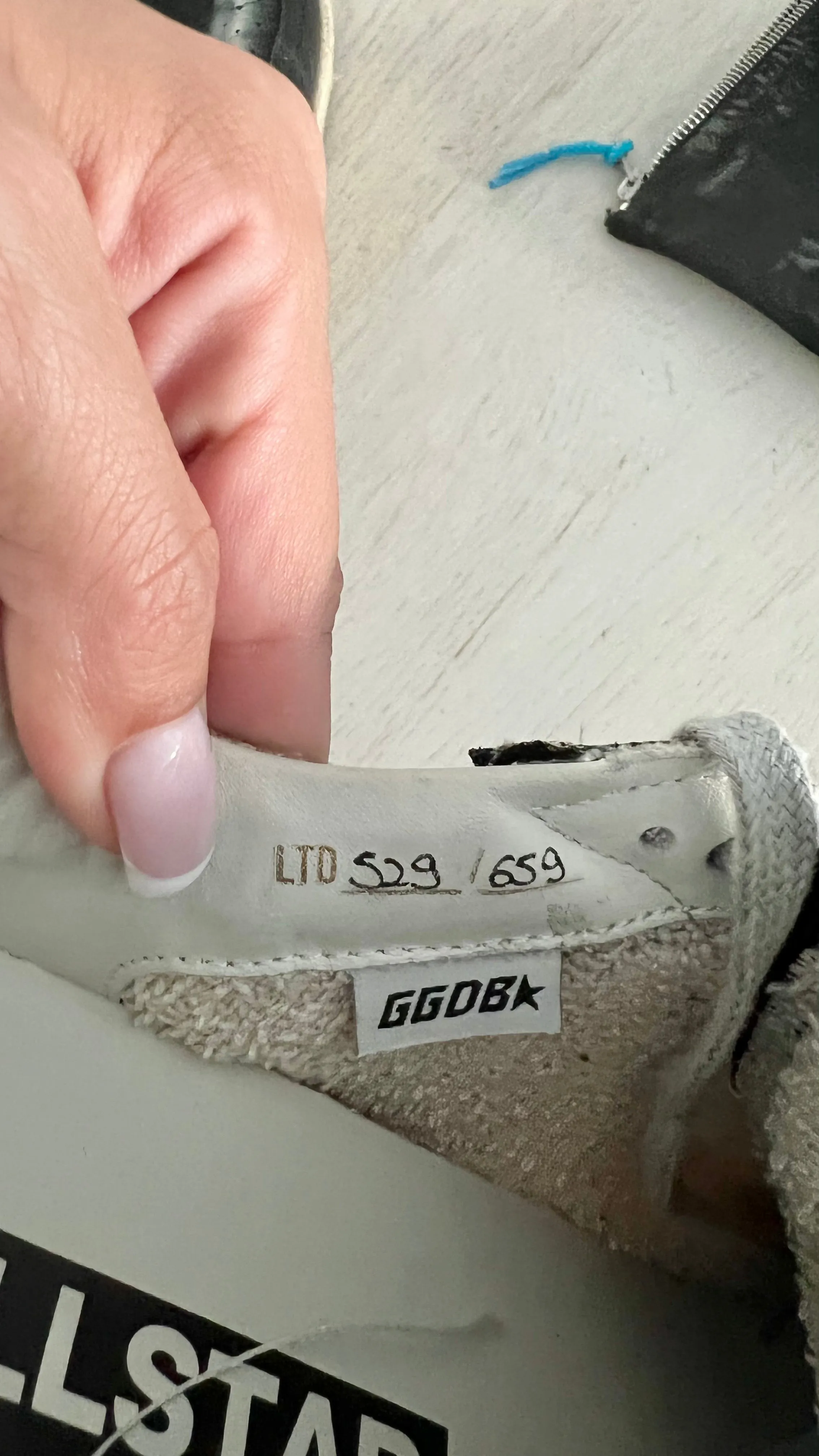 Golden Goose Sneakers free