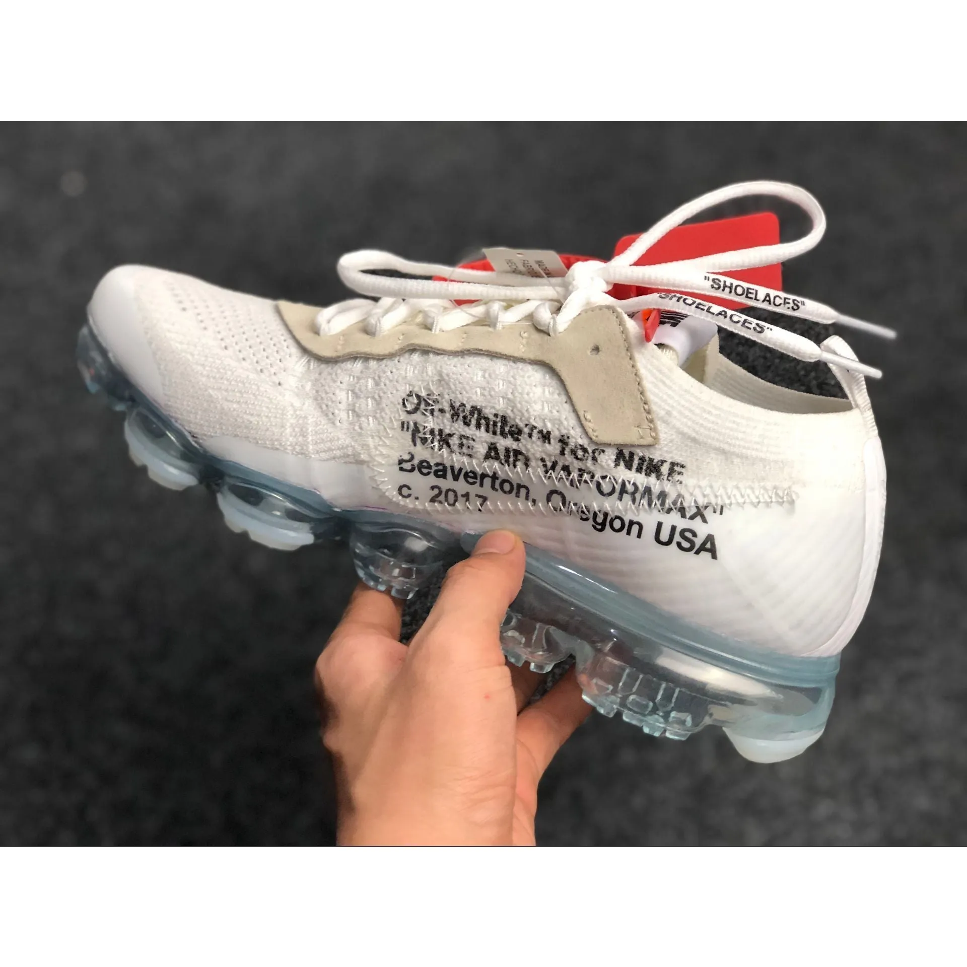 OFF WHITE - WHITE VAPORMAX