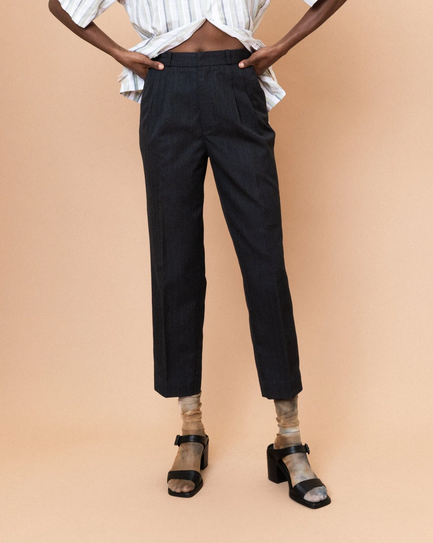 Vintage Pleated Cropped Trousers (XS)